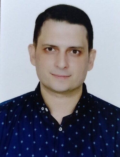 مدرّس متخصص في العلوم والأحياء والقدرات الكمية