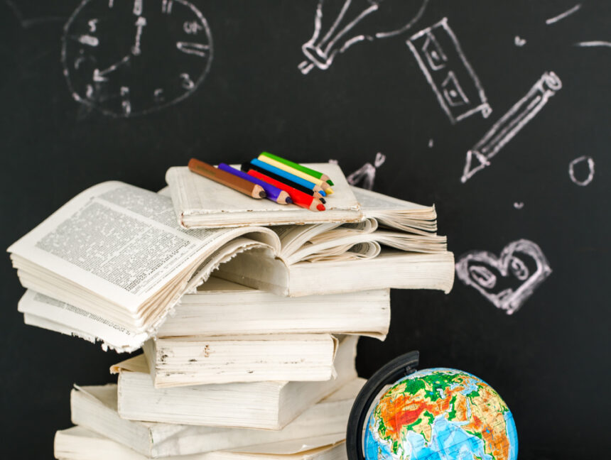 د/ ياسمين مختار سليمان الرياضيات والعلوم والدراسات الاجتماعية واللغه العربيه والتربية الدينية